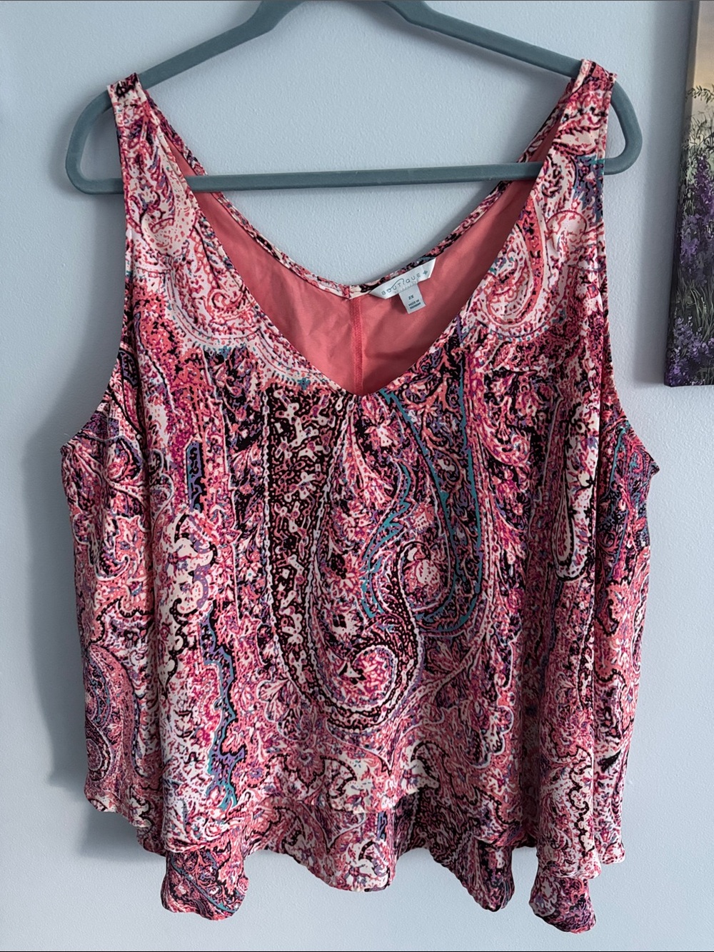 Boutique 9 Pink Paisley V-Neck Sleeveless Camisole
